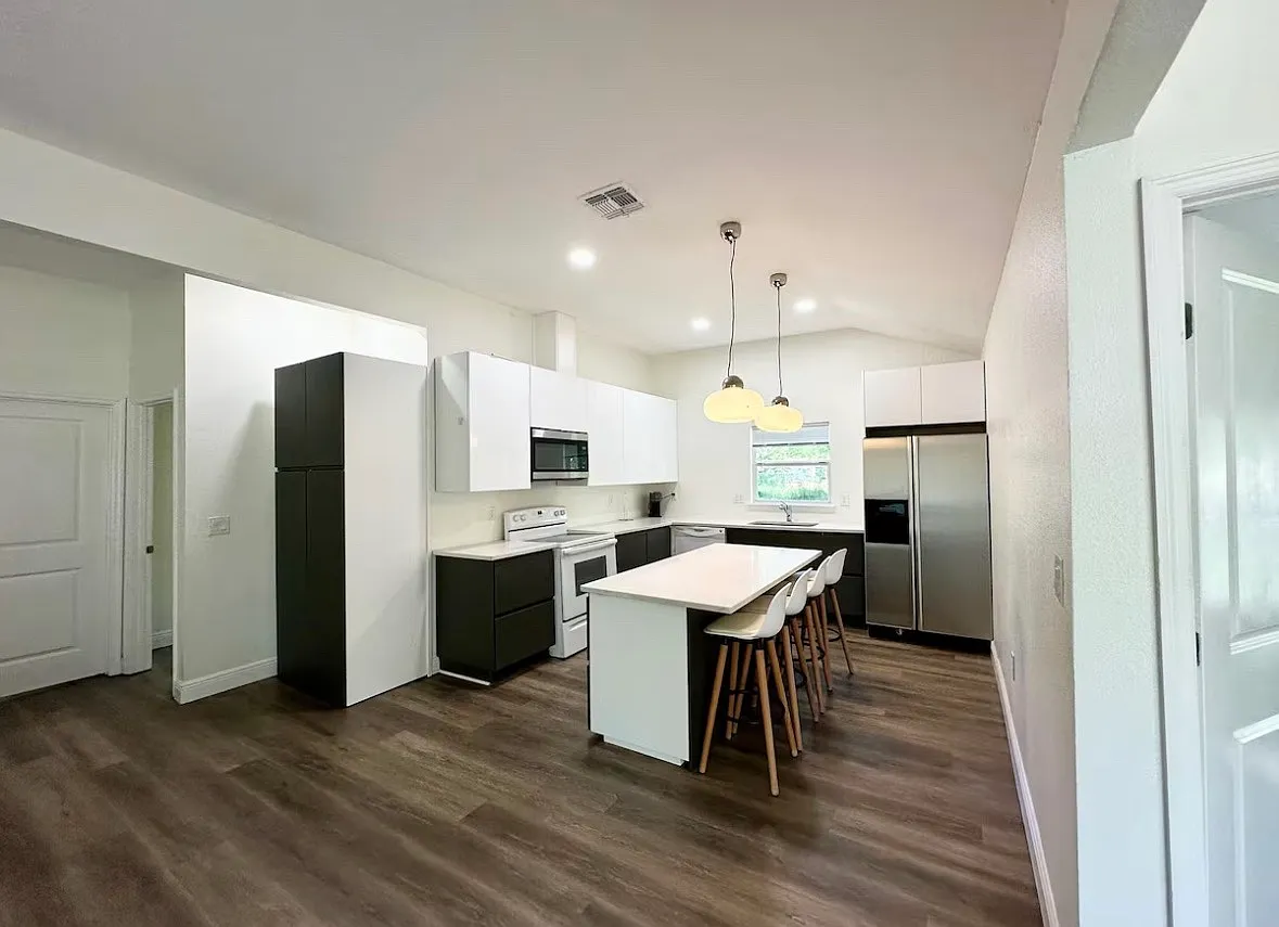Building Photo - 3003 Spillers Ave #C