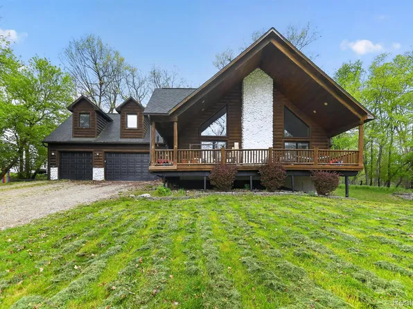3845 Lake Lapeer Dr, Metamora, MI 48455