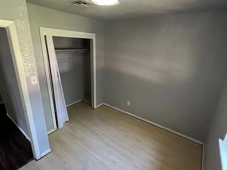 749 Navaho Trl — Photo 6