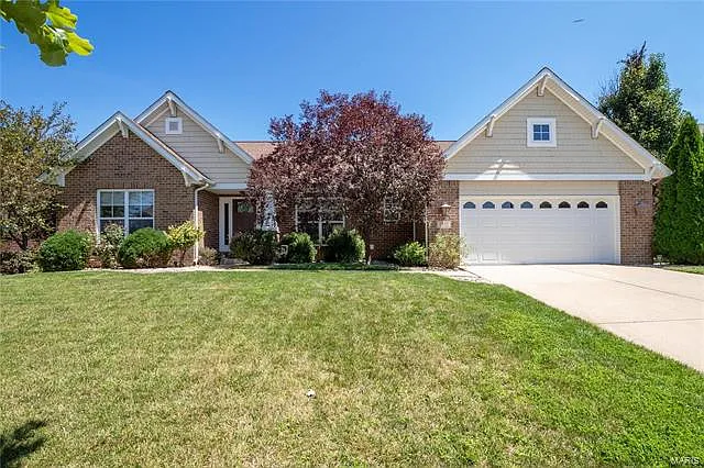 1422 Sauk Trl photo 1