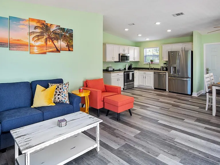 32 Beach Dr — Photo 7
