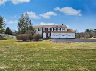 2436 Apple Rd, Fogelsville, PA 18051