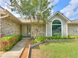 421 Conestoga Dr, Yukon, OK 73099
