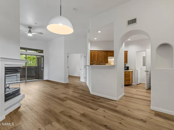1401 N 4th St APT 228, Flagstaff, AZ 86004