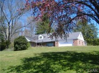 60 Springfield Dr, Bangor, PA 18013