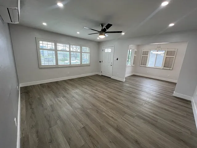 Large living room with large windows and lots of natural light - 2736 Hornblend St