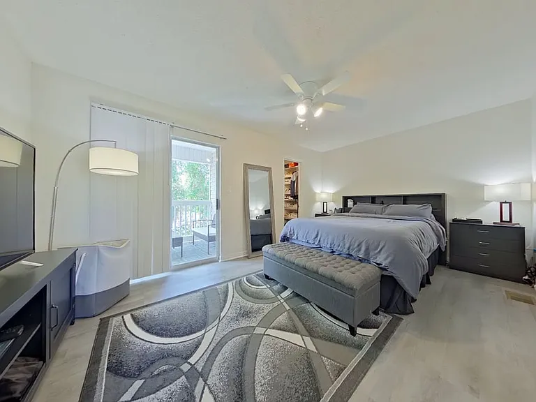5 Chatelaine Cir SE — Photo 9