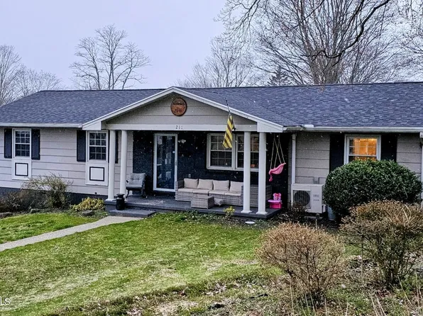 211 S Hazel St, Tunkhannock, PA 18657