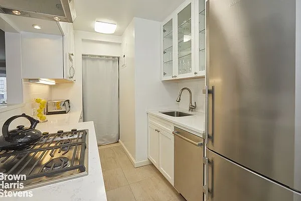 Rented by Brown Harris Stevens | media 10