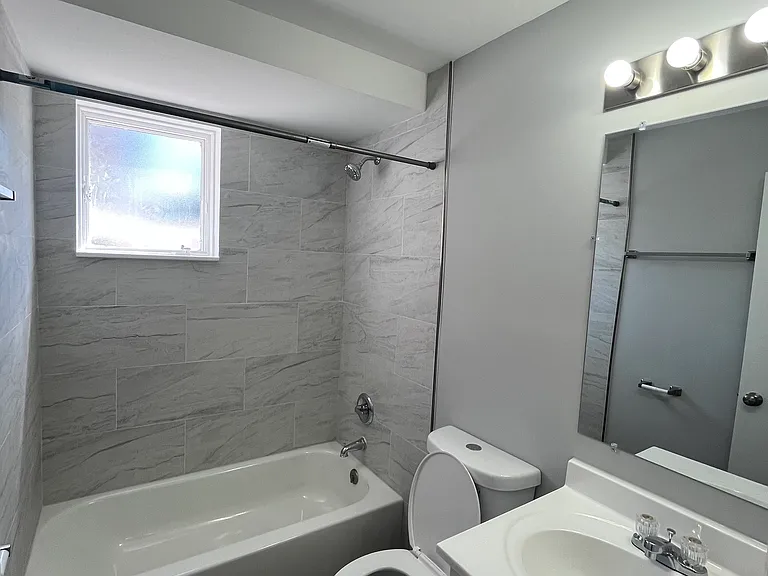 2833 Noble Rd #3 — Photo 1