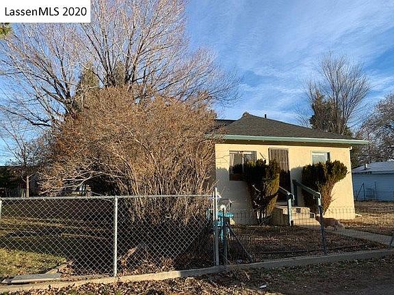 2nd image of 707 Plumas St