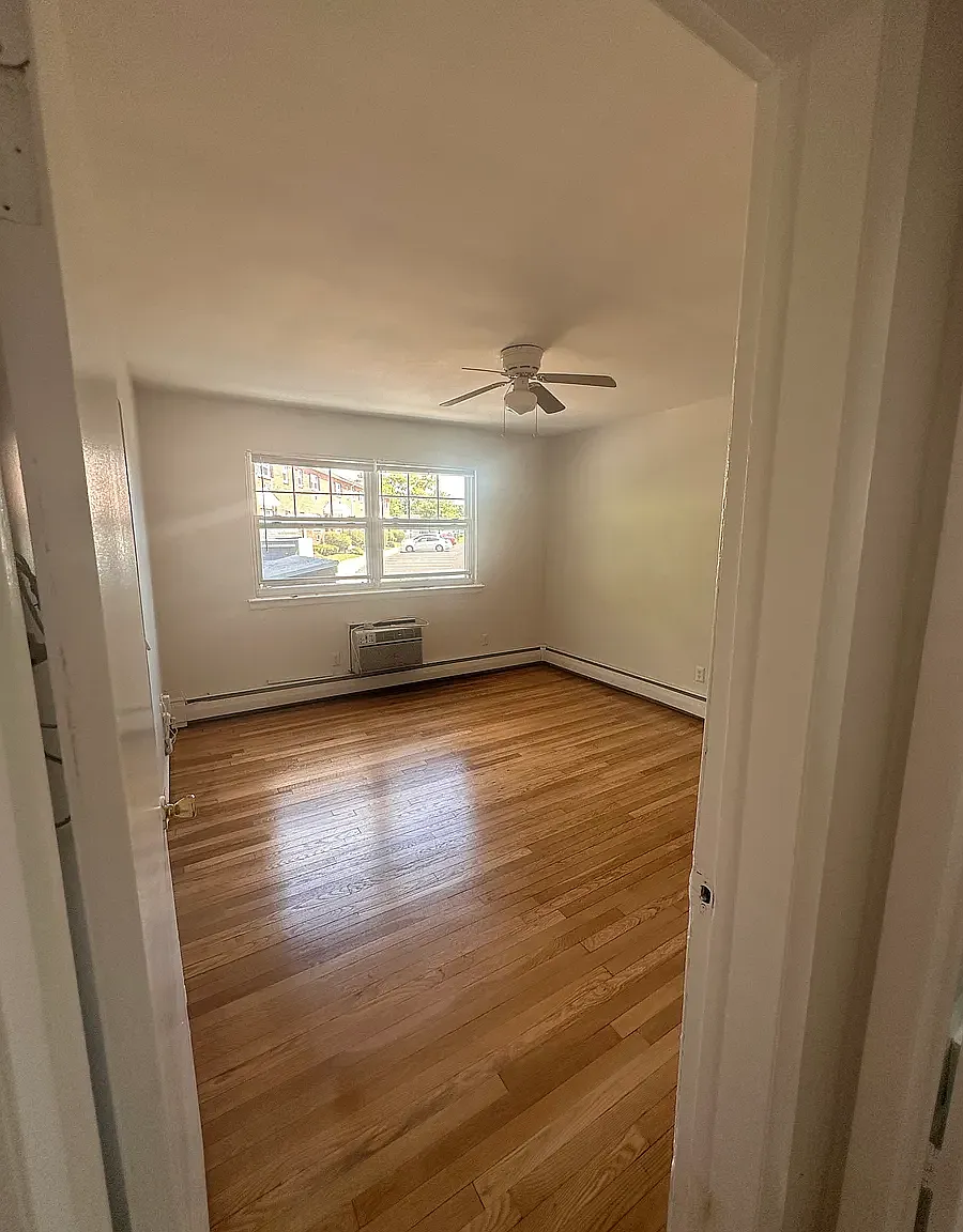 2 bed, $1,500 — Photo 2