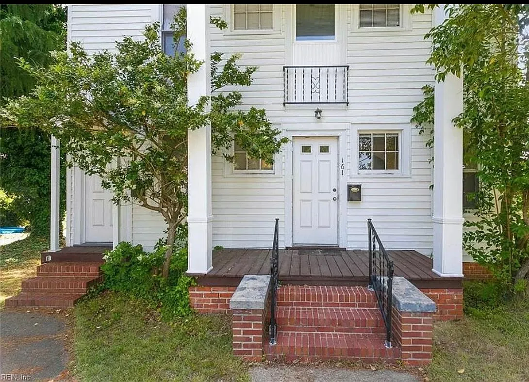 2 bed, 1000 sqft, $1,550 — Photo 2