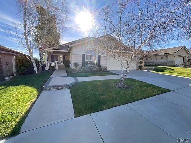 1st image of 25858 Webster Pl
