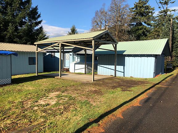 2nd image of 120 Winsberg Dr