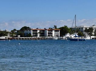 220 Lake Dr APT 206, Palm Beach Shores, FL 33404