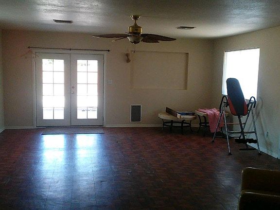 5th image of 2848 E Corrine Dr
