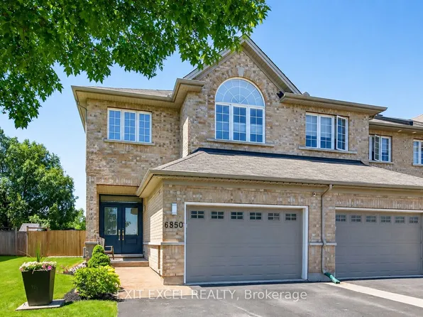 6850 Breanna Cardill St, Ottawa, ON K4P 0C1