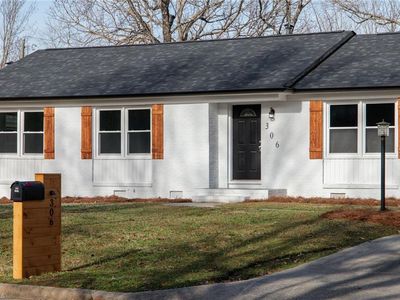 306 Barberry Dr, Greensboro, NC, 27406
