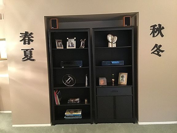 Alcove with bookcases.