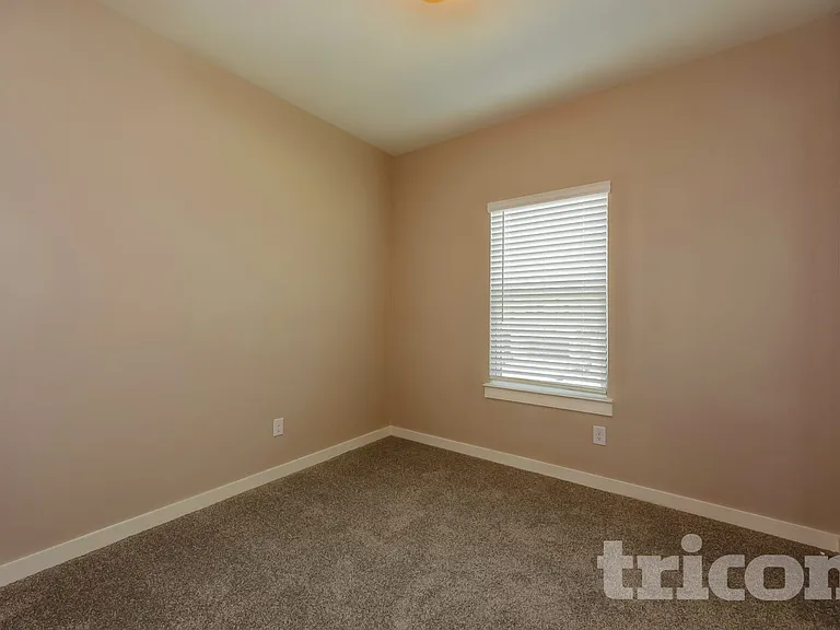3019 Jasper Trl — Photo 10