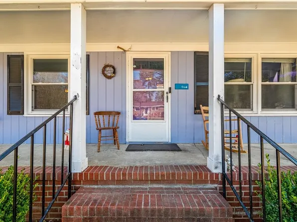 212 Stag Ter, Newport News, VA 23602