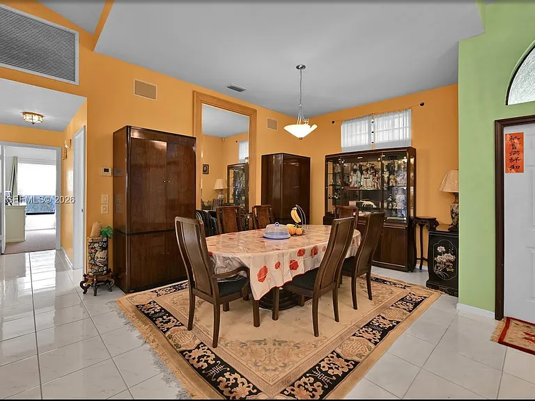 5200 NW 67th Ave — Photo 5