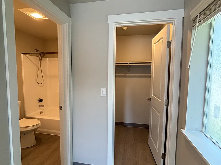 Chambers Crest Apartments — Photo 47