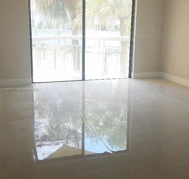 8290 Lake Dr #209 — Photo 8