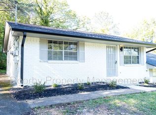 6404 Middle Dr UNIT B, Chattanooga, TN 37416