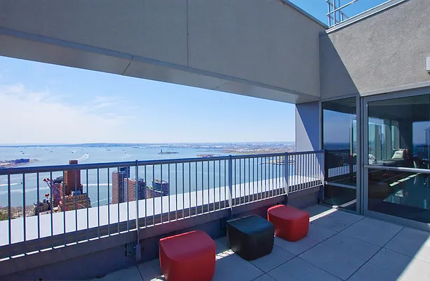 Rented by NOVO | media 42