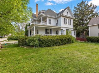 102 N Main St, Iron Ridge, WI 53035