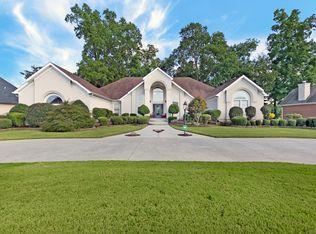 144 Emerald Lake Dr, Jackson, TN 38305