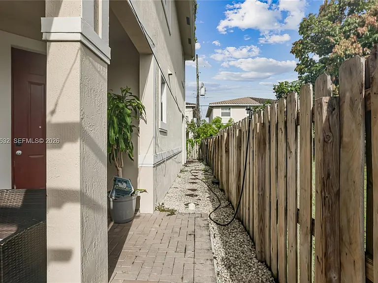 1111 NW 1st Ave #0 — Photo 39