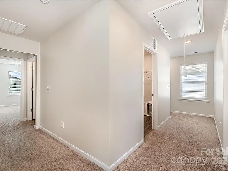 3034 Eastcott Ave — Photo 13