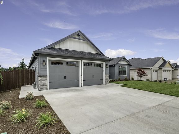3rd image of 5207 NE 142nd St