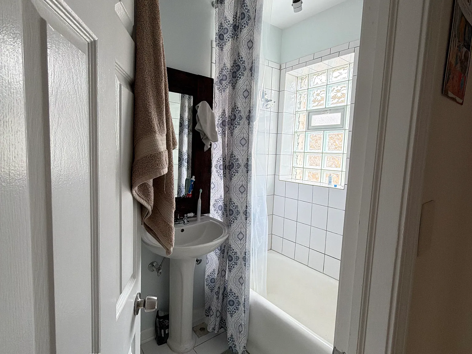 Studio, 375 sqft, $1,703 — Photo 4