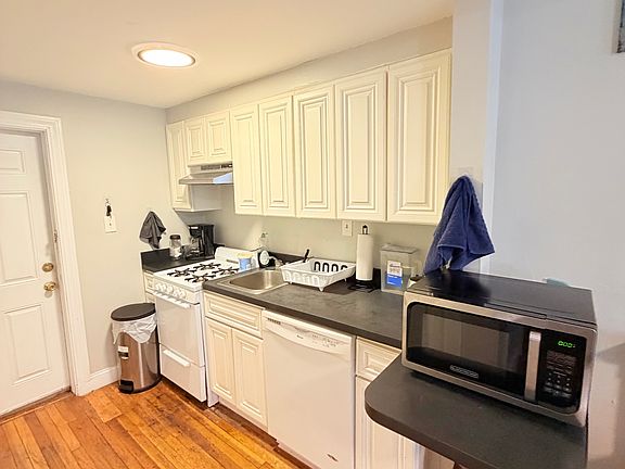 5th image of 44 Fenway #2F