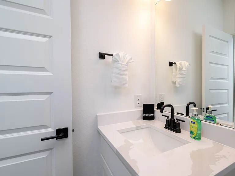 Bathroom #3- shower/bathtub combo with extra towels available