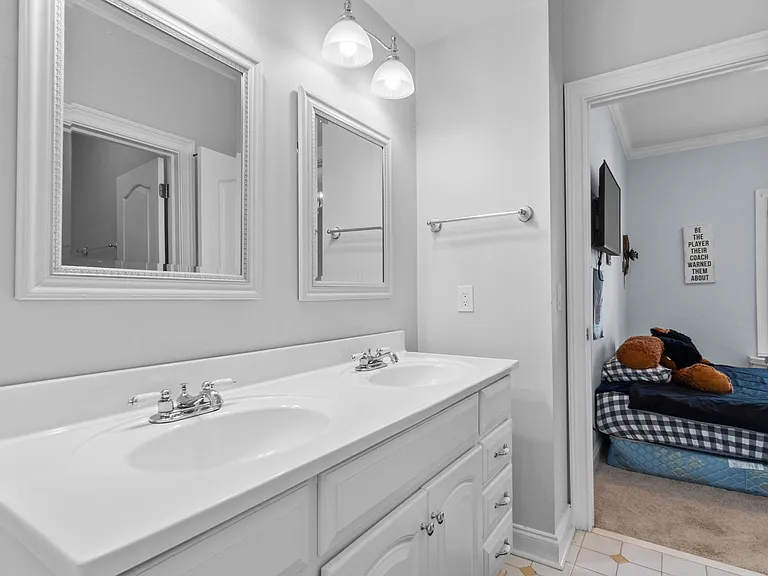 6227 Lake Vista Cir — Photo 45