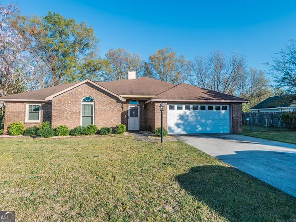 202 Westfield Dr, Warner Robins, GA 31093