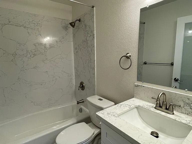 626 Adeline Pl — Photo 9
