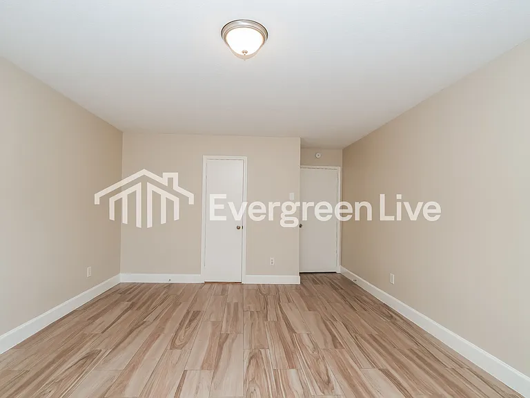18034 Lago Forest Dr — Photo 10