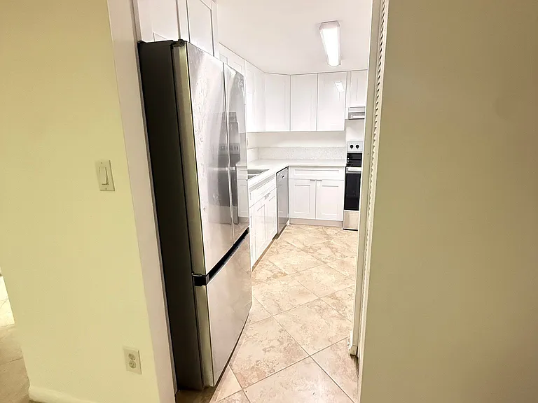 9301 SW 92nd Ave #A209 — Photo 5