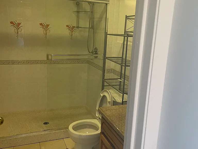 450 Ortega St #1 — Photo 5