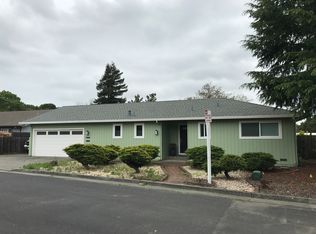 2 Creekside Ct, Novato, CA 94945