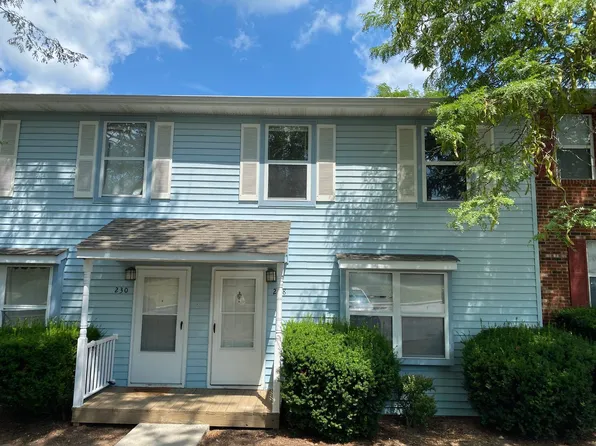 Four Bedroom 2.5 Bath Townhome available in Blacksburg for Fall Term, 228 Pheasant Run Dr, Blacksburg, VA 24060