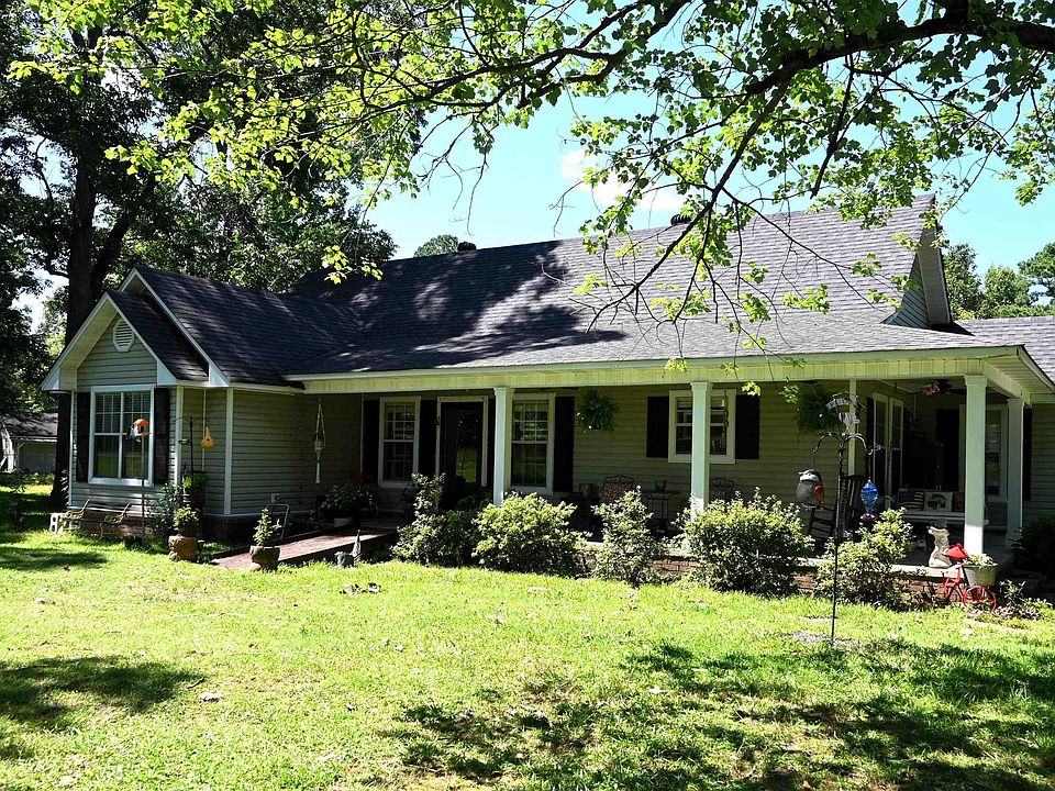 1st image of 826 County Road 82