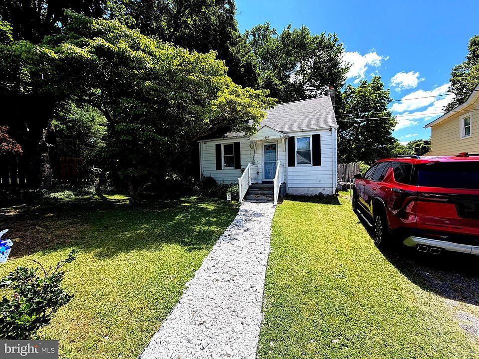 1st image of 3307 Chapman Rd
