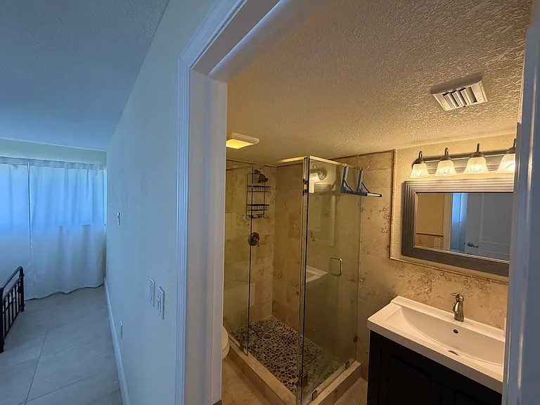 1020 94th St #403 — Photo 21